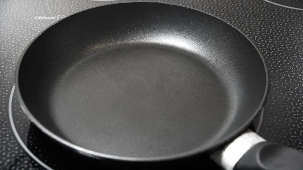 cast iron sticky after seasoning