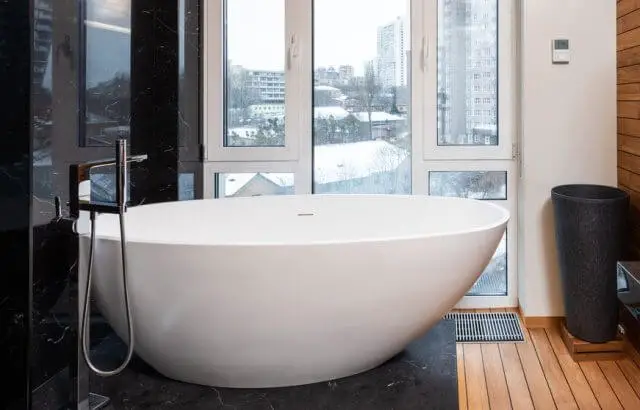 How to make a dull acrylic bathtub shine
