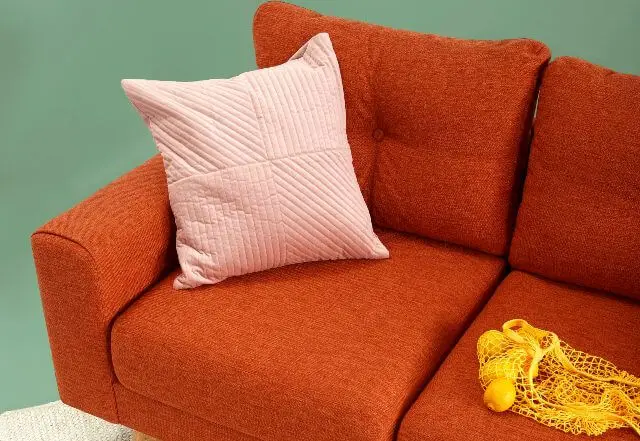 how to clean upholstery (couch/sofa) with baking soda and vinegar